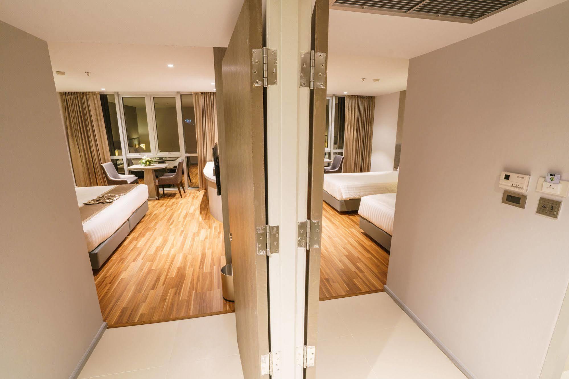 New Season Square Hotel Hat Yai Eksteriør billede