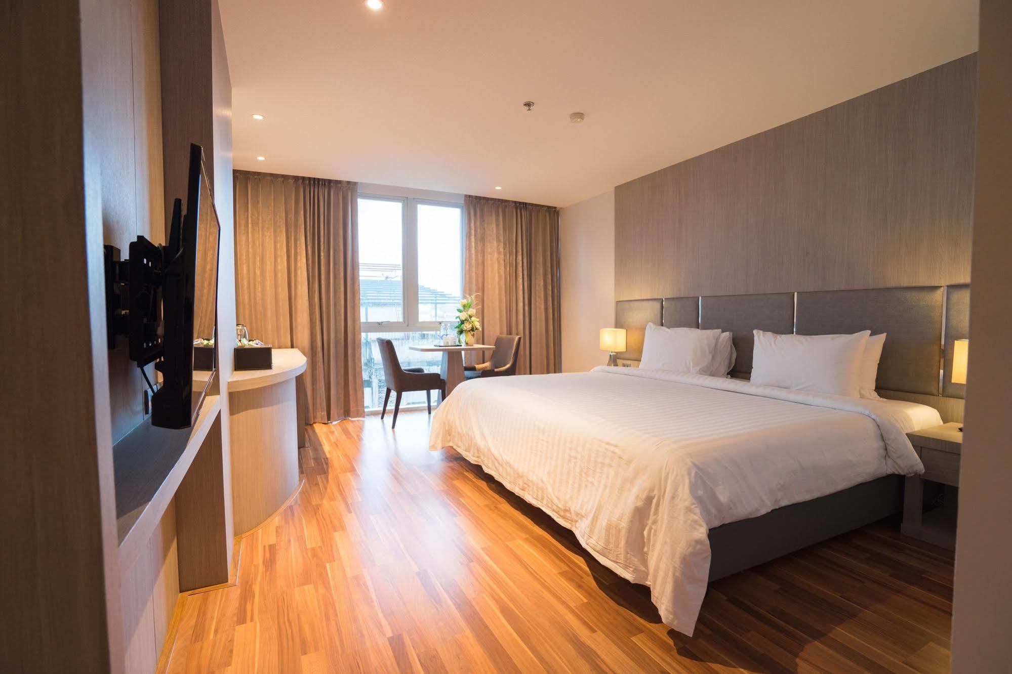 New Season Square Hotel Hat Yai Eksteriør billede